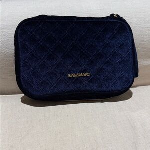 BAGSMART Navy Quilted Women's Jewlery Bag